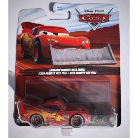   Disney Pixar Verdák – Villám McQueen hóekével (Lightning McQueen with Shovel, gyűjtői játékautó)